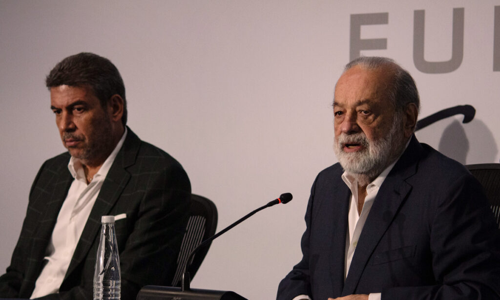 Claudia Sheinbaum respalda a Carlos Slim tras crítica a calificaciones sobre la deuda de México